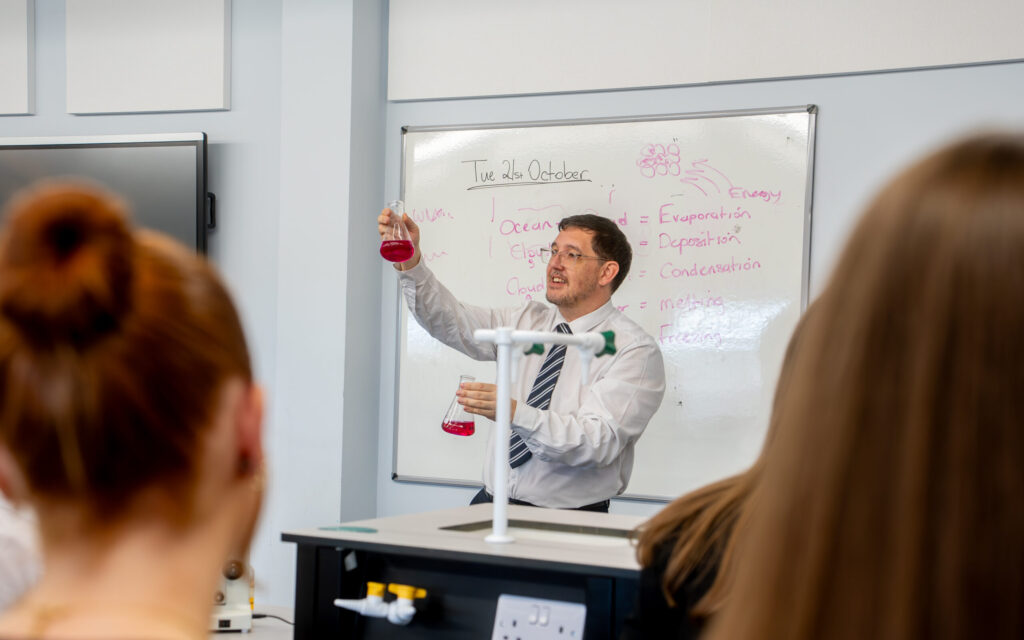 Deyes Sixth Form 25-62 Science lesson ATH 2